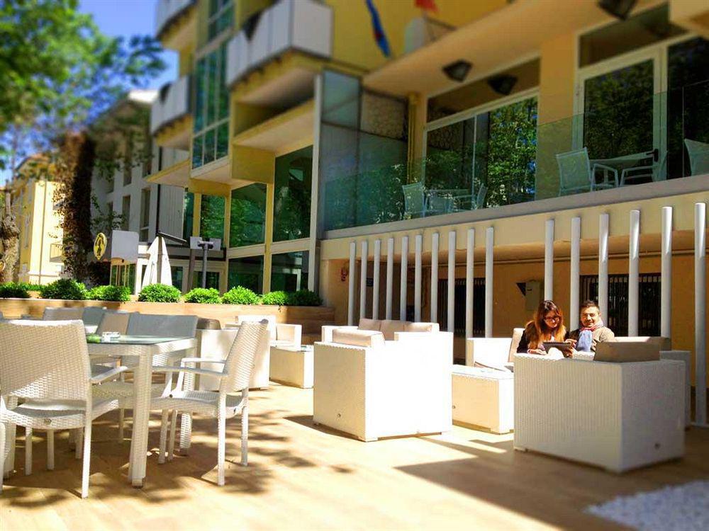 Hotel Kursaal Rimini Exteriér fotografie